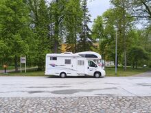 Matkaauto Fiat Challenger 183