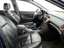 Peugeot 607