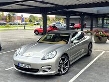 Porsche Panamera 4S