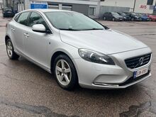 Volvo V40 Ocean Race 1.6 84кВт автомат 2015г.