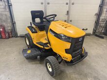 Садовый трактор Cub Cadet XT2 Kawasaki