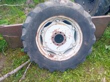 Mtz 360/70 R24 veljed koos rehvidega
