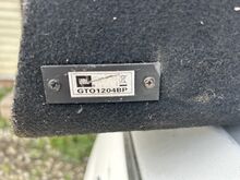 JBL Võmendi koos kastiga