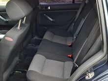 Volkswagen Golf 1.6 77 kw 2005a universaal