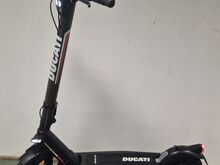 Elektritõukeratas Ducati Pro III