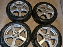 Диски Volkswagen с шипованными шинами 17