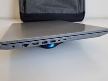 17.3" Lenovo / 8GB Ram / 128GB SSD
