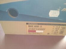 Новые спортивные кроссовки MIZUNO