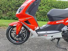 ROLLER PEUGEOT SPEEDFIGHT, VÄGA HEAS KORRAS