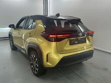 ⭐⭐ 2022 Toyota Yaris Cross 1.5 Bi-tone Hybrid ⭐⭐