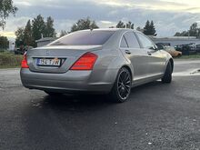 Mercedes-Benz S500 5.5 V8 285kW - W221