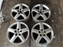 Audi 17 tolli originaal valuveljed