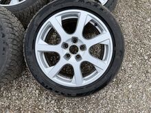 Audi 17 tolli originaal valuveljed lamellidega