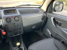 REG HINNAS, Citröen Berlingo 1,6 80kw, 5 KOHTA