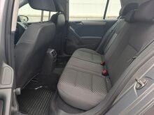 Volkswagen Golf 1.6 Дизель, 77кВт, автомат
