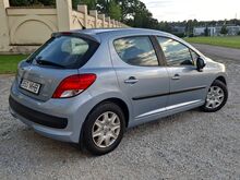 Peugeot 207 1.4 54 kw 2011a luukpära