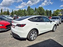 Tesla Model Y konks