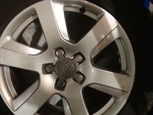Audi Veljed R17 koos rehvidega