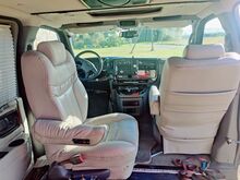 Ülimalt mugav USA 4x4 INVABUSS