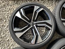 Volvo R-design 22” originaal veljed+suverehvid