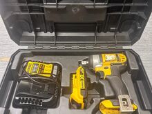 DeWalt muttrikeeraja