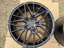 JR 38sa 19 tolli erilaiad valuveljed (5x120)