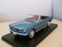 FORD MUSTANG Convertible  1965.a.  1/24