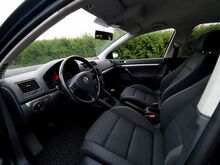 Volkswagen Golf 1.6 85kw, reg makstud