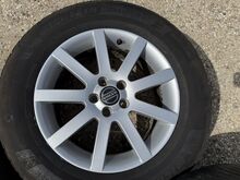 Volvo XC оригинальные литые диски 17 дюймов