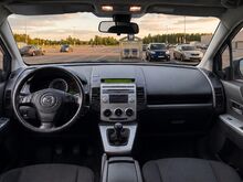 Mazda 5 2007 дизель 105 кВт, 7 мест, 890 евро