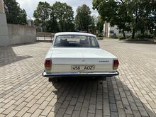 GAZ 24-10