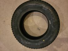 Müüa Bridgestone Blizzak lamellrehvid 205/65 R16C.