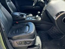 Подаётся AUDI Q7