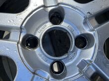 Продаются 4 шт. оригинальных литых дисков Ford.