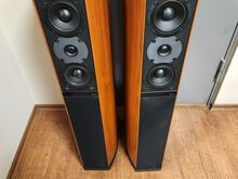 JAMO D570 3 way bassreflex floorstanding loudspeak