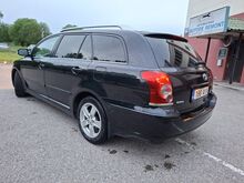 Toyota Avensis 1.8 95кВт