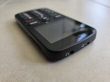 Кнопочный телефон Doro 4G