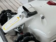 MAMMOTION LUBA 2 AWD 5000X robotniiduk