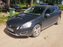 Volvo v60 1,6d 2012