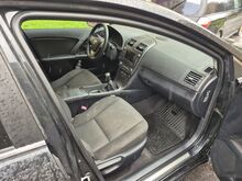 Toyota Avensis 2010a 2.2 130kw