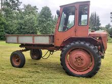 Traktor t-16MG