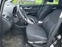 Toyota Auris 1.4 VVT-i 71kw, 2008, 5k manu.
