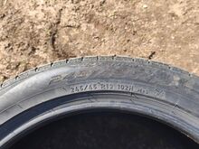 Pirelli rehvidM+S245/45 R19.