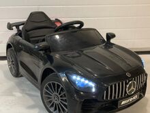 Laste Mercedes-Benz Cabrio puldiga