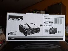 Аккумуляторная пила Makita 11,5 см + зарядное устройство + а�