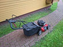 Kogujaga isevedav muruniiduk