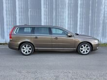 Volvo V70 Facelift 2.0 R5 D3 100kW, JÄRELMAKS!