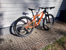 Горный велосипед Orbea Oiz H30 Orange/Black