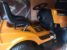 Murutraktor CUB CADET kogujaga