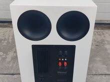 Magnat Quantum Sub 731 A  aktiiv subwoofer
